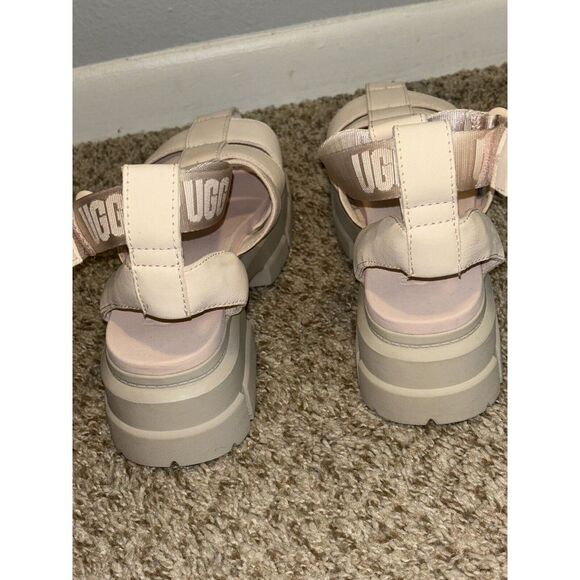 UGG ASHTON STRAPPY PLATFORM NUBUCK LEATHER SANDALS 10W /8M Cute‎ Goth Grunge Emo - Picture 7 of 10